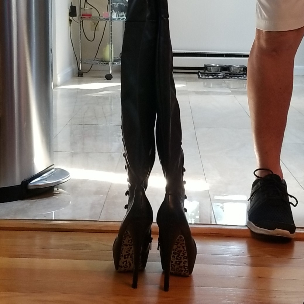 Heels - Picture 3 of 5